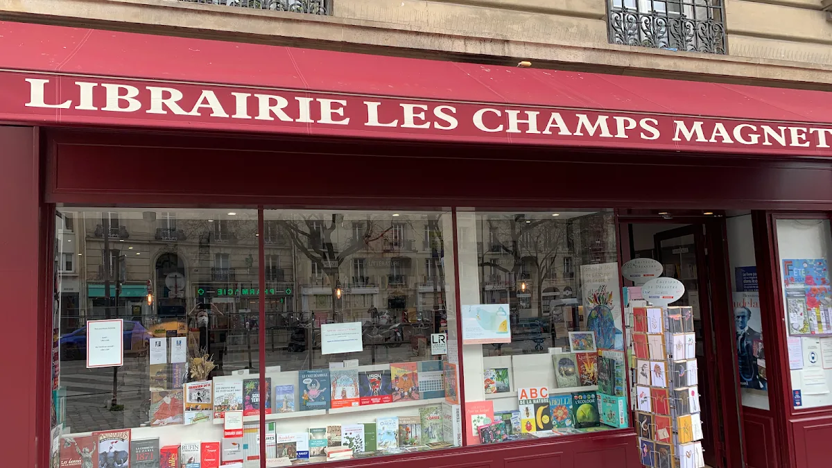 LES CHAMPS MAGNETIQUES