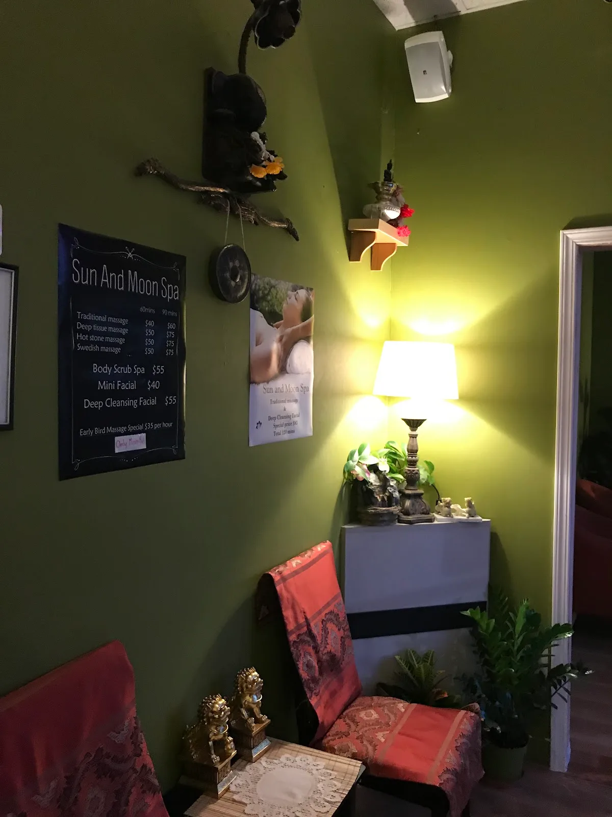 Sun and Moon spa Massage and Facial