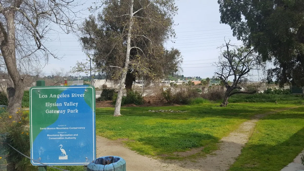 Elysian Valley Gateway Park