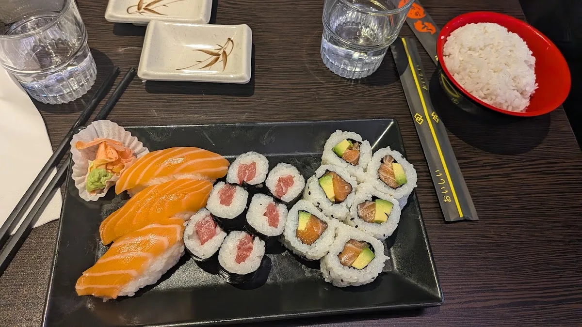 Sakura Sushi