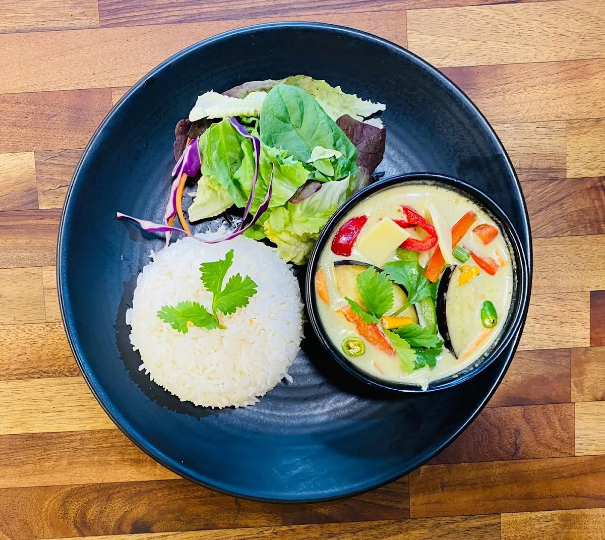 Thai n Sushi