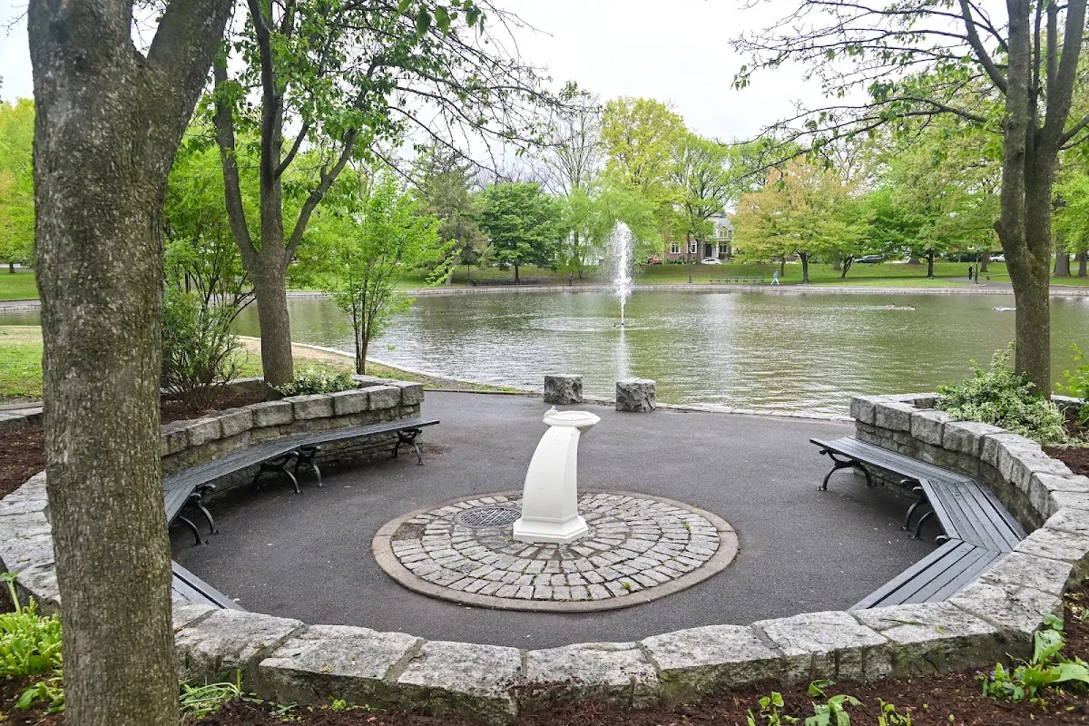 Bowne Park