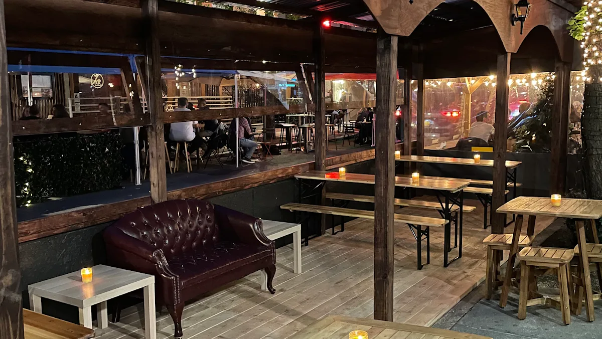 Deacon Brodie's Tavern