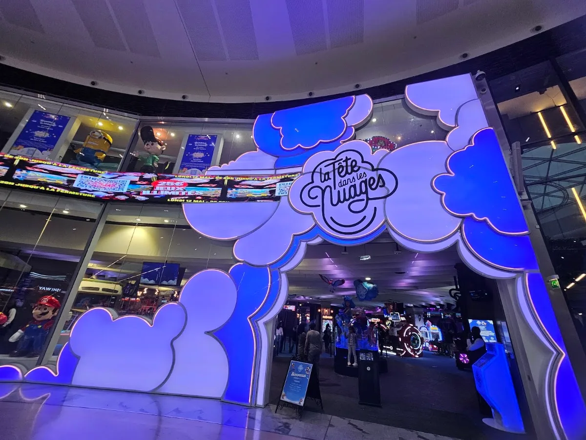 La Tête dans les Nuages Paris Roissy CDG - CC Aéroville