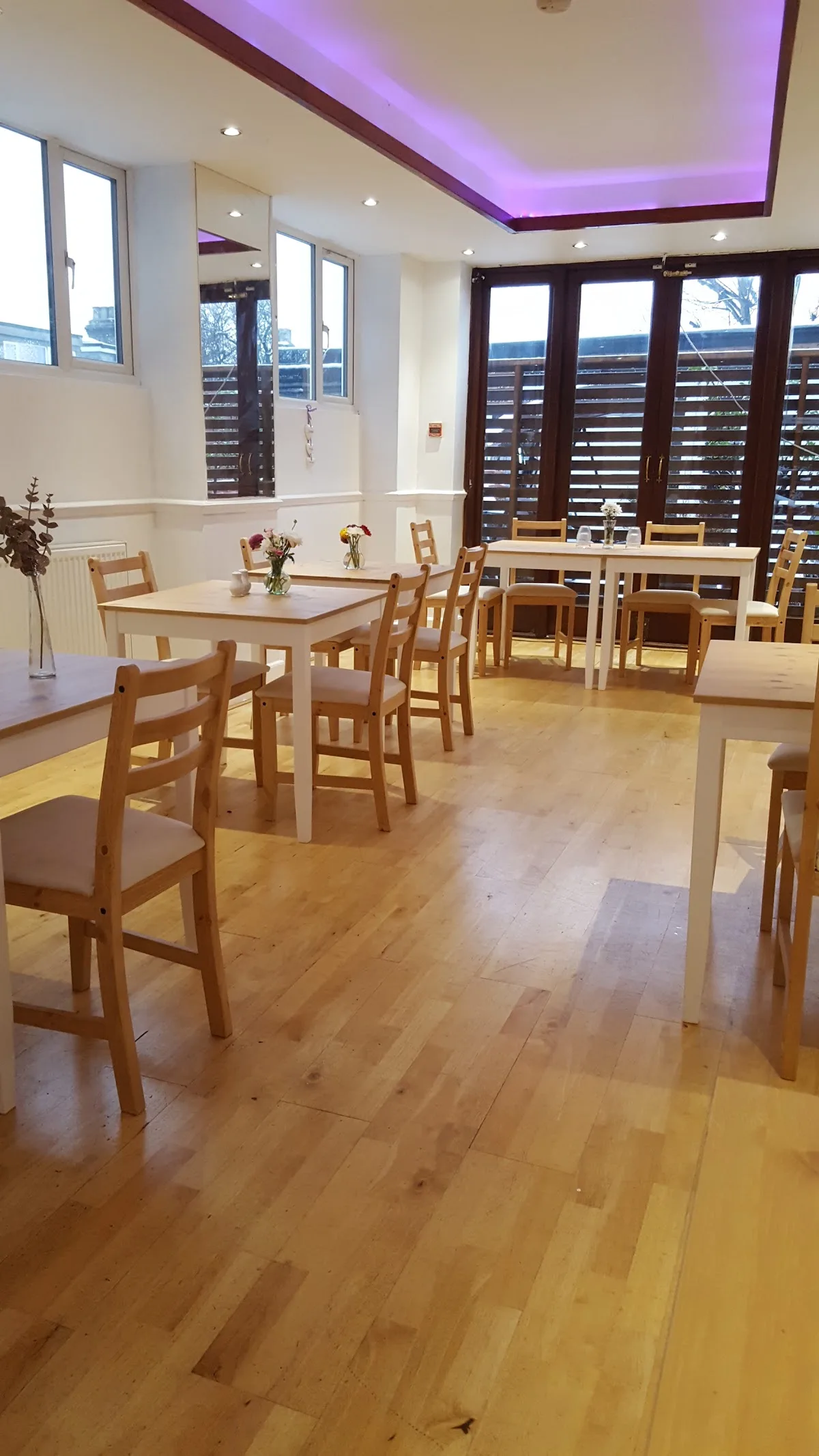 Mon Way Bistro & Cocktail Bar