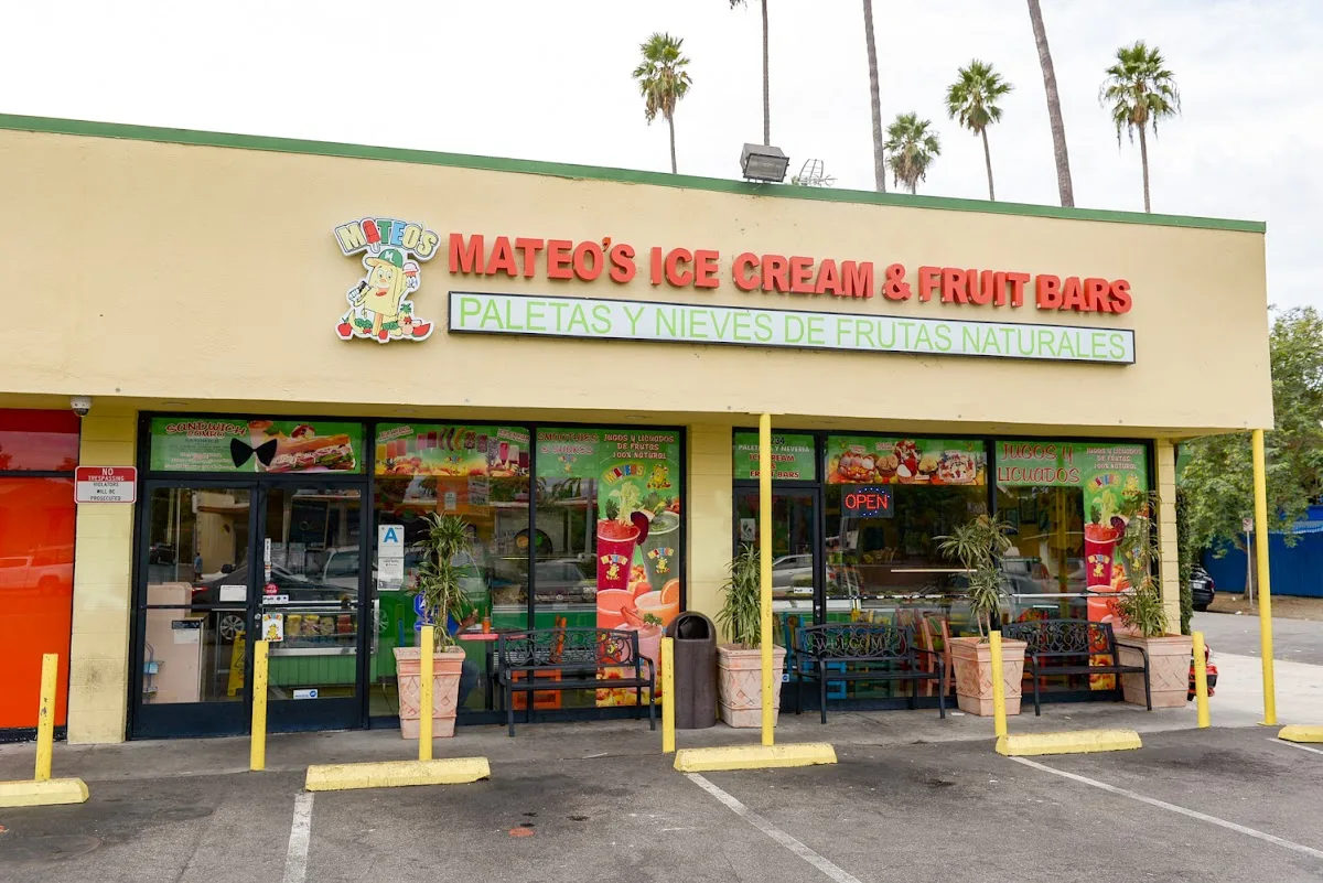 Mateo's Ice Cream & Fruit Bars🍦
