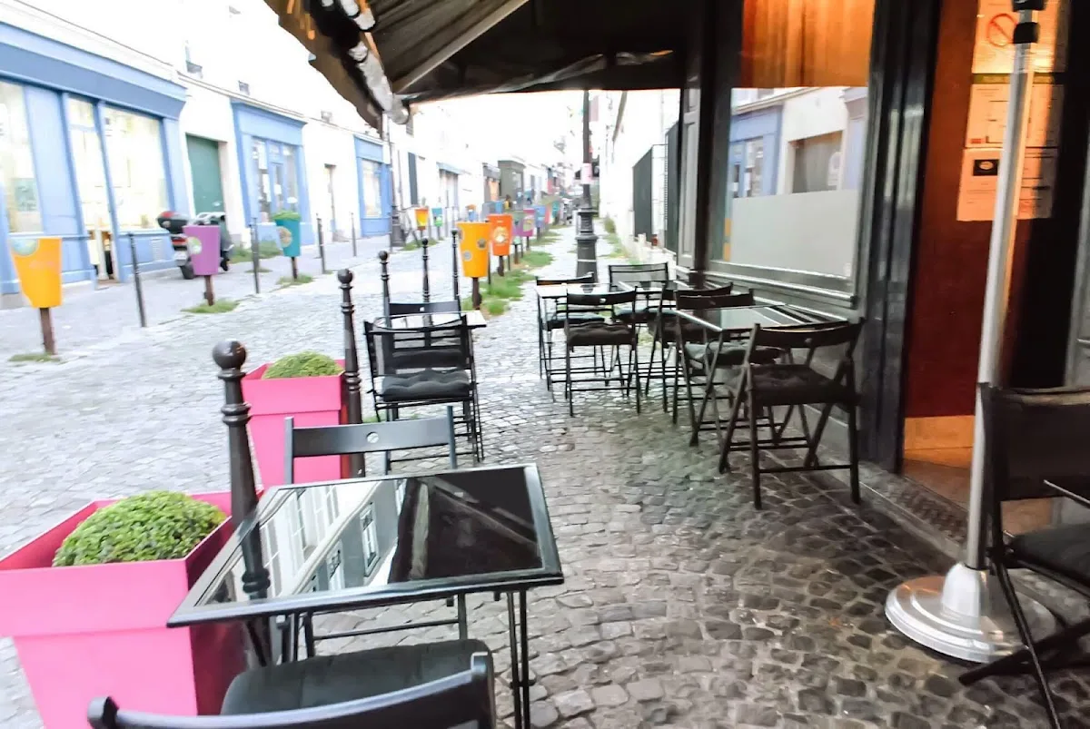 Le Magnolia Café