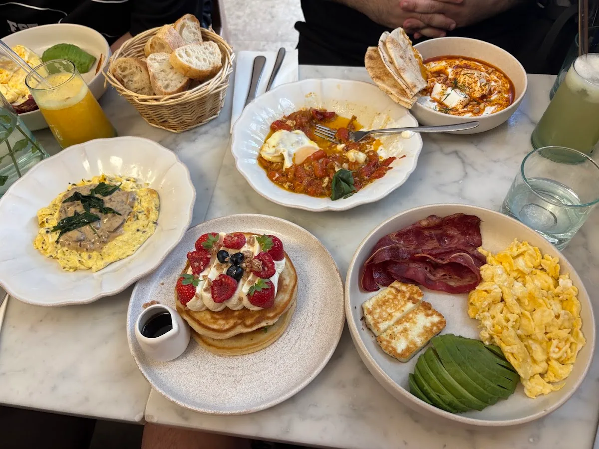 Azur Café