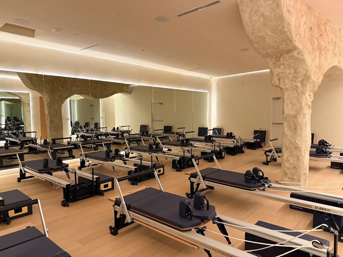 Move Studios - Pilates Reformer & Mat + Rebounder (Mini Trampoline) (Santa Monica/Venice)