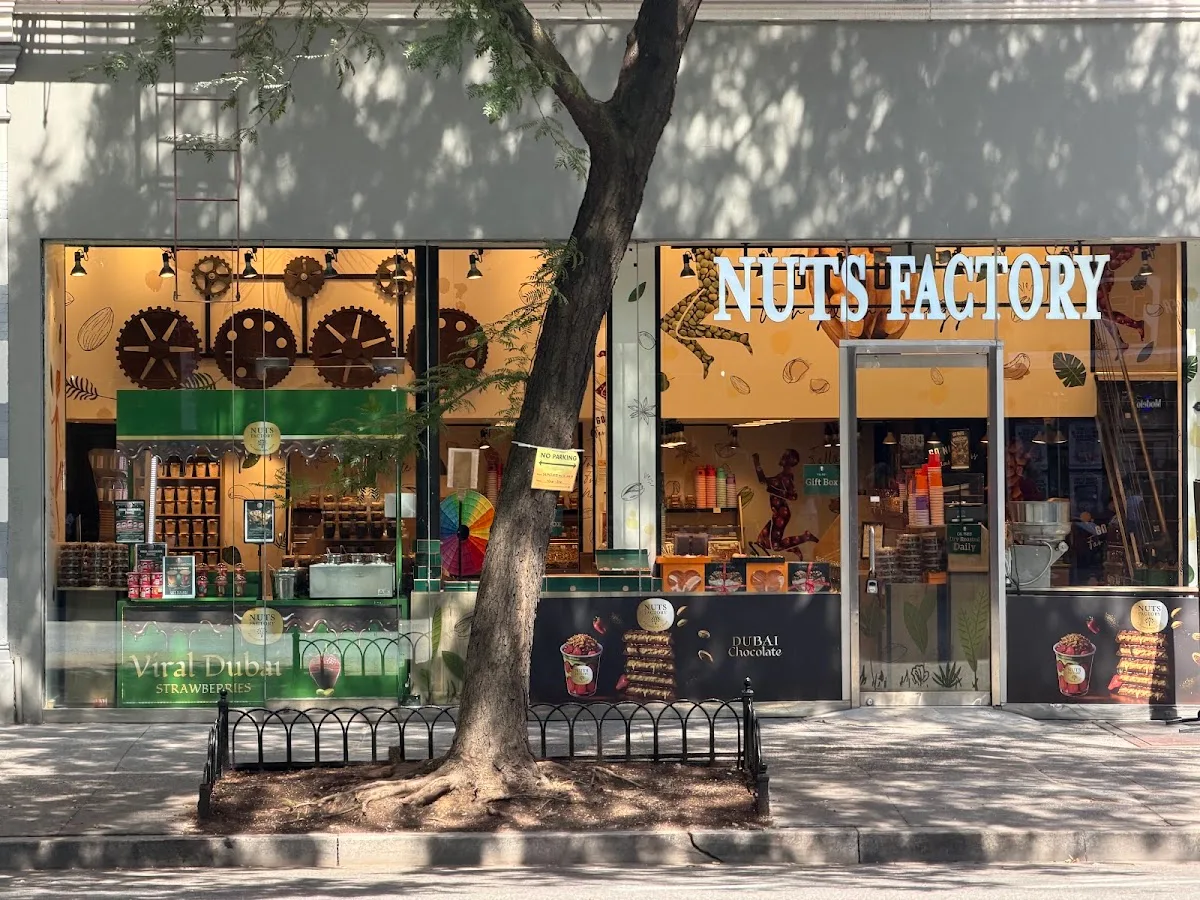 Nuts Factory