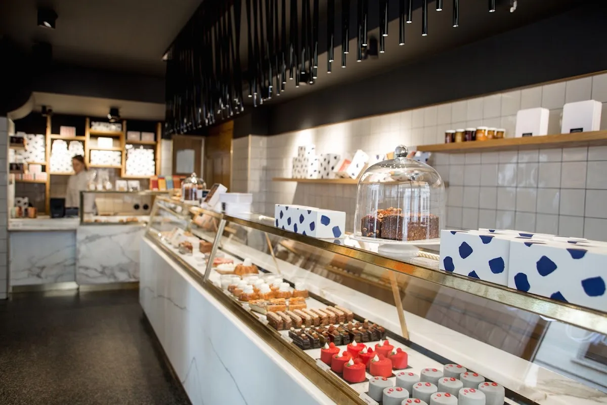 Cyril Lignac Pastry Shop - Sèvres