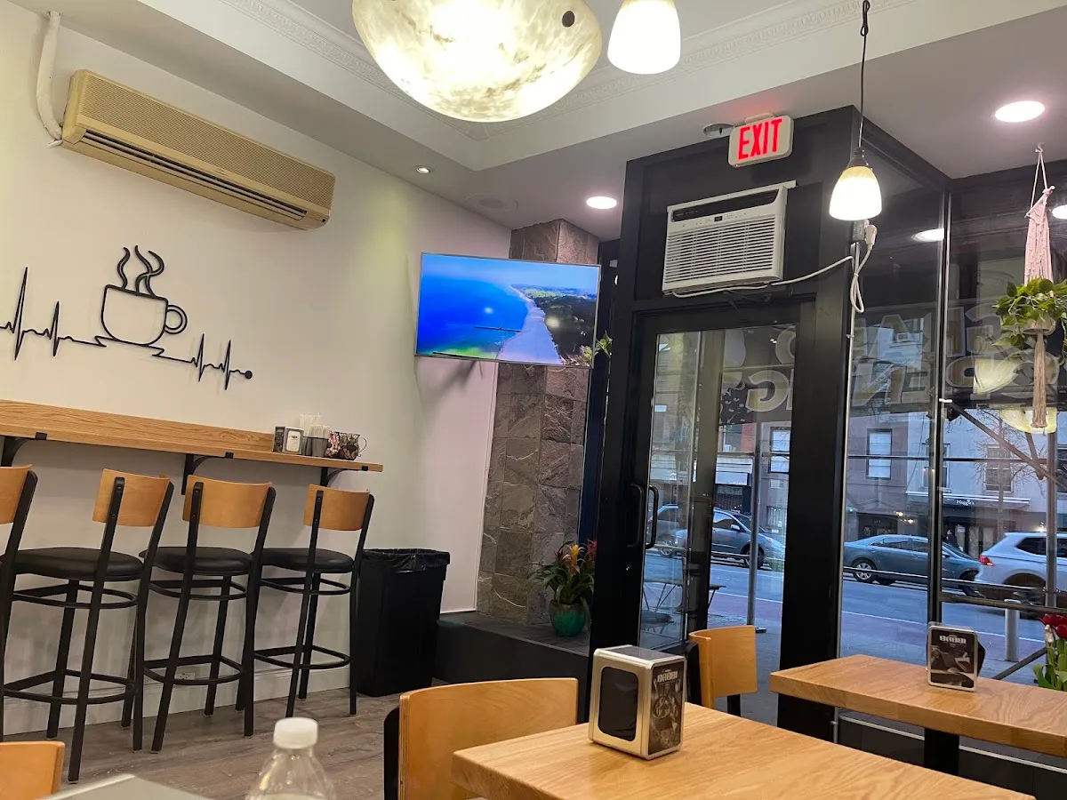Moncheri Coffee Shop