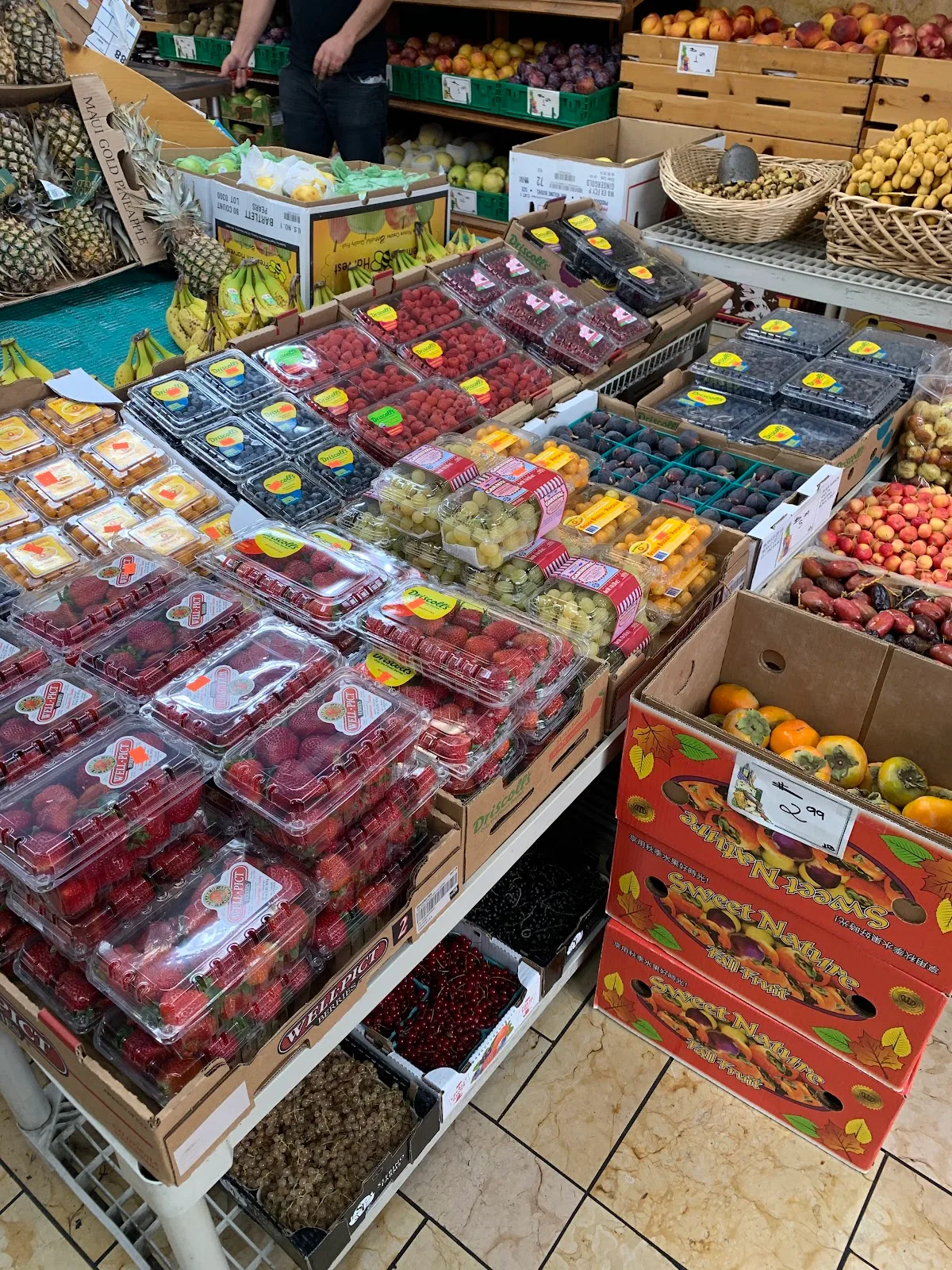 Vardashen Marketplace