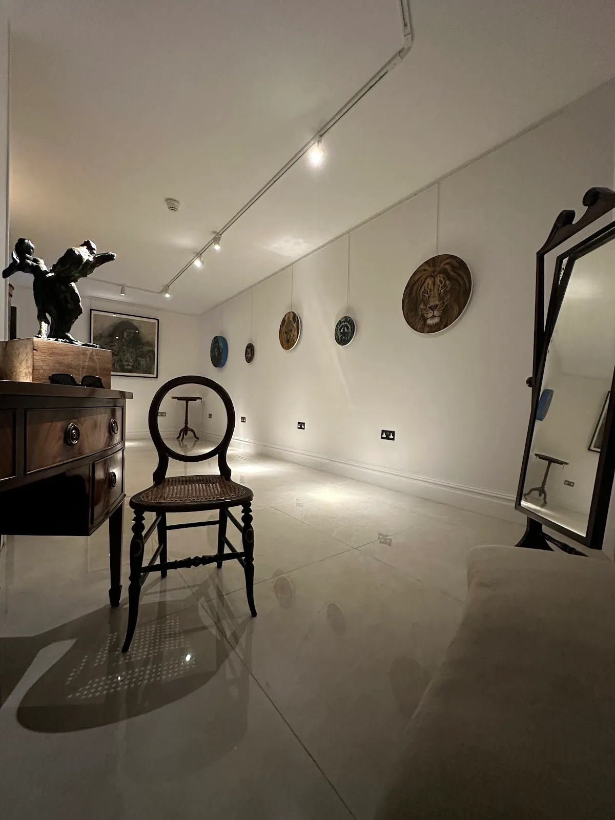 Gallery Marquess
