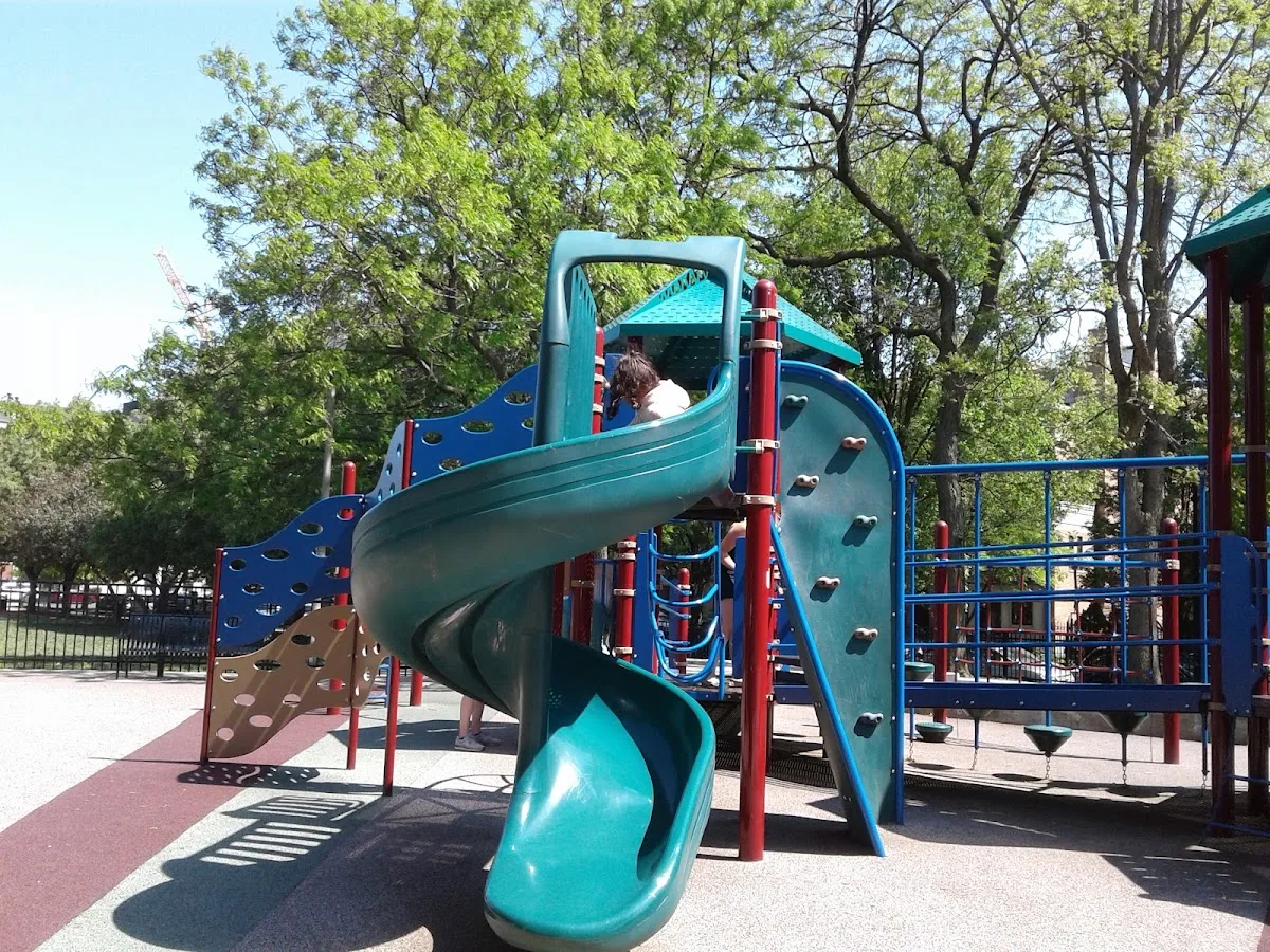 Jonquil Park