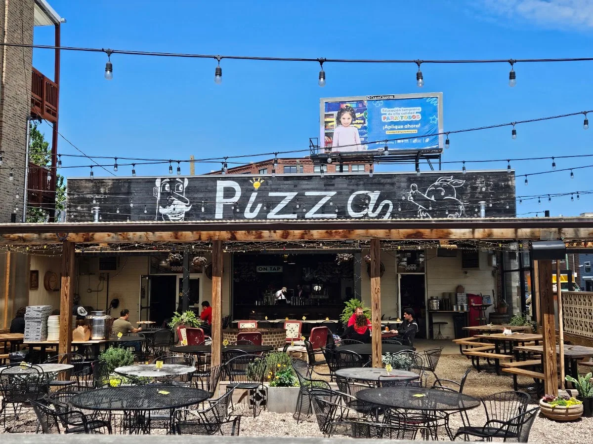 Pizza Lobo Logan Square