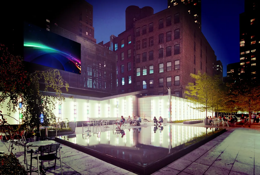 Big Screen Plaza