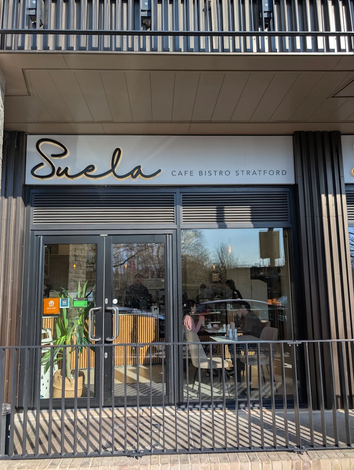 Suela Café Bistro