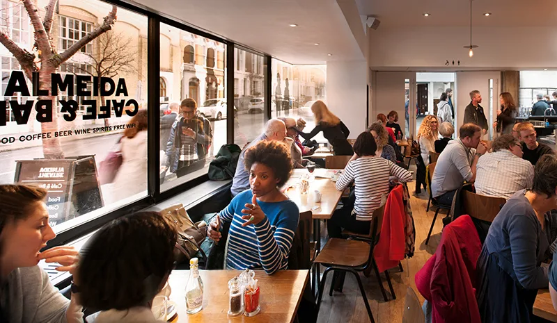 Almeida Café & Bar