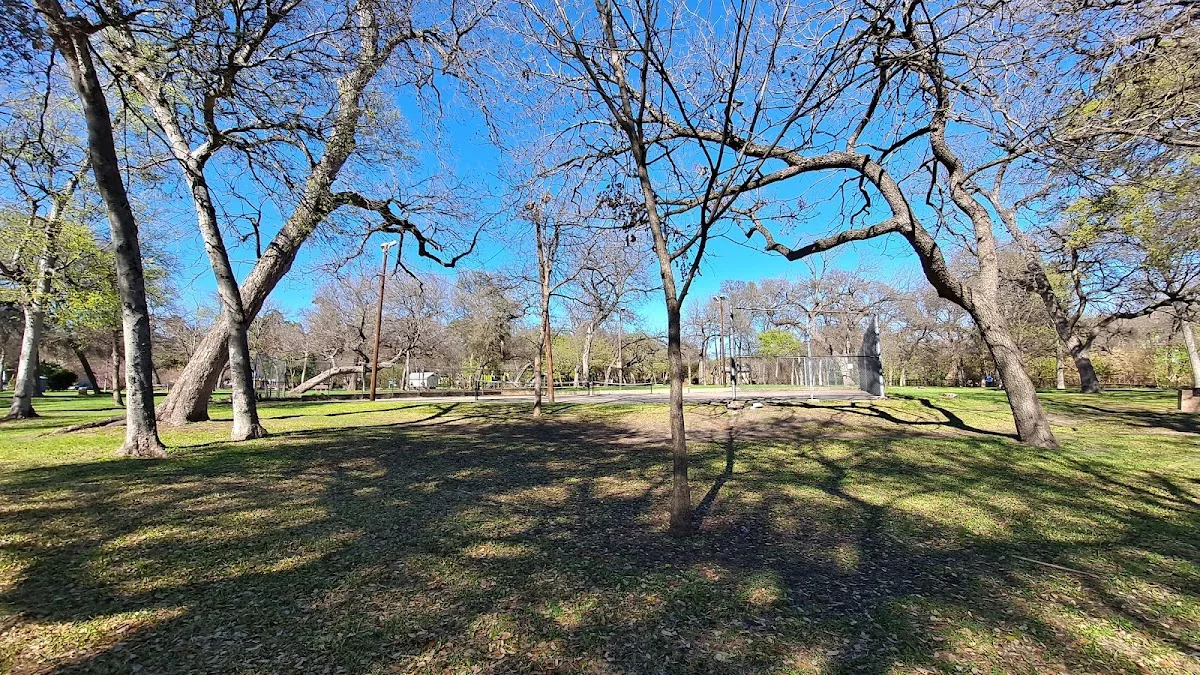 Eastwoods Neighborhood Park