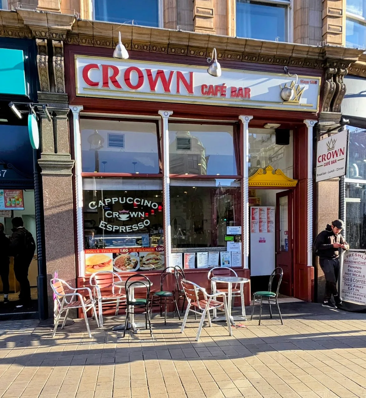 Crown - Cafe Português