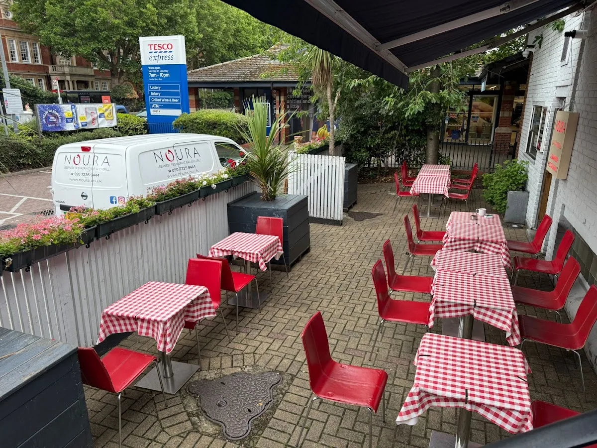 Noura Lebanese Takeaway Battersea