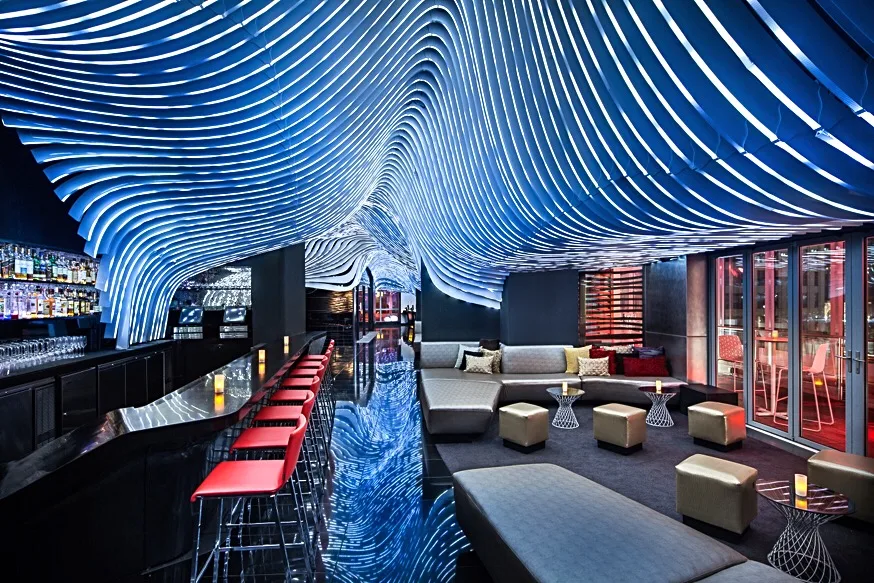 Living Room Bar & Terrace