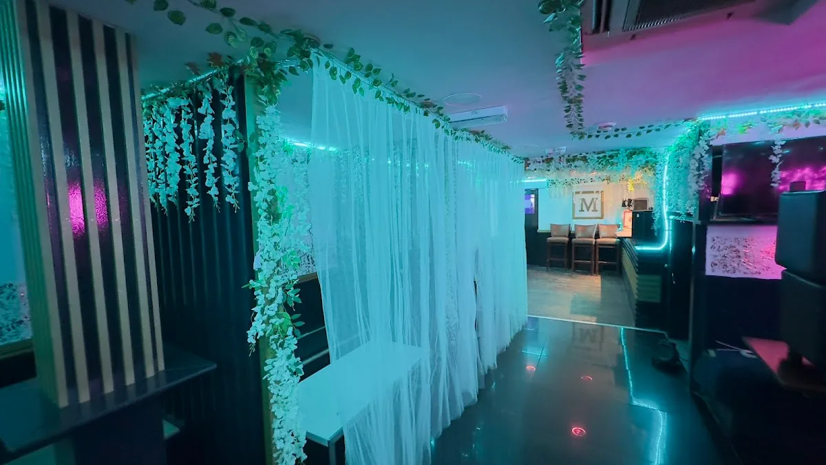 M's Dining Room
