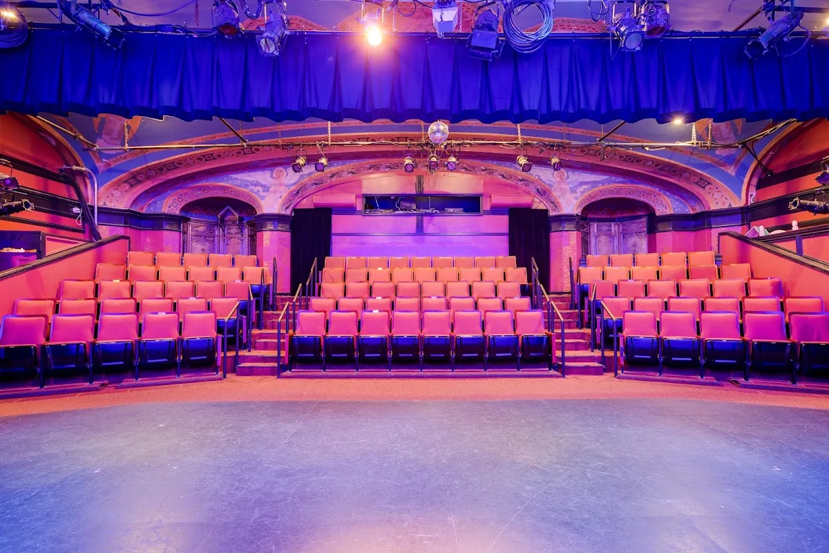 Theatre 71