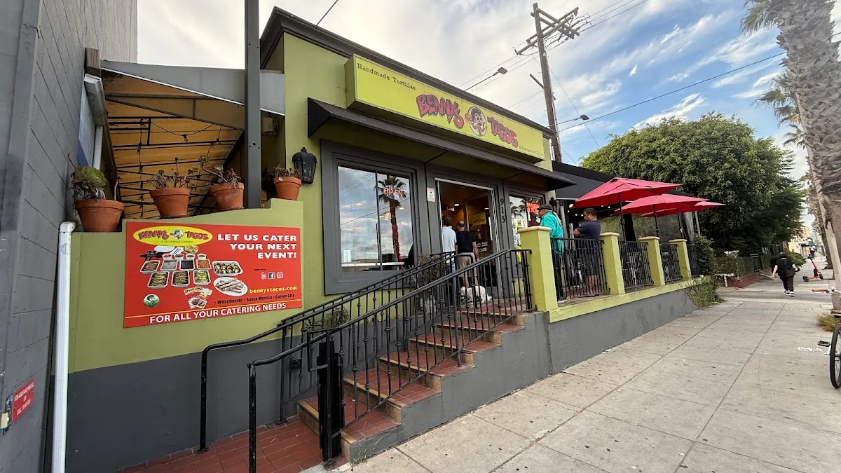 Benny's Tacos & Rotisserie Chicken