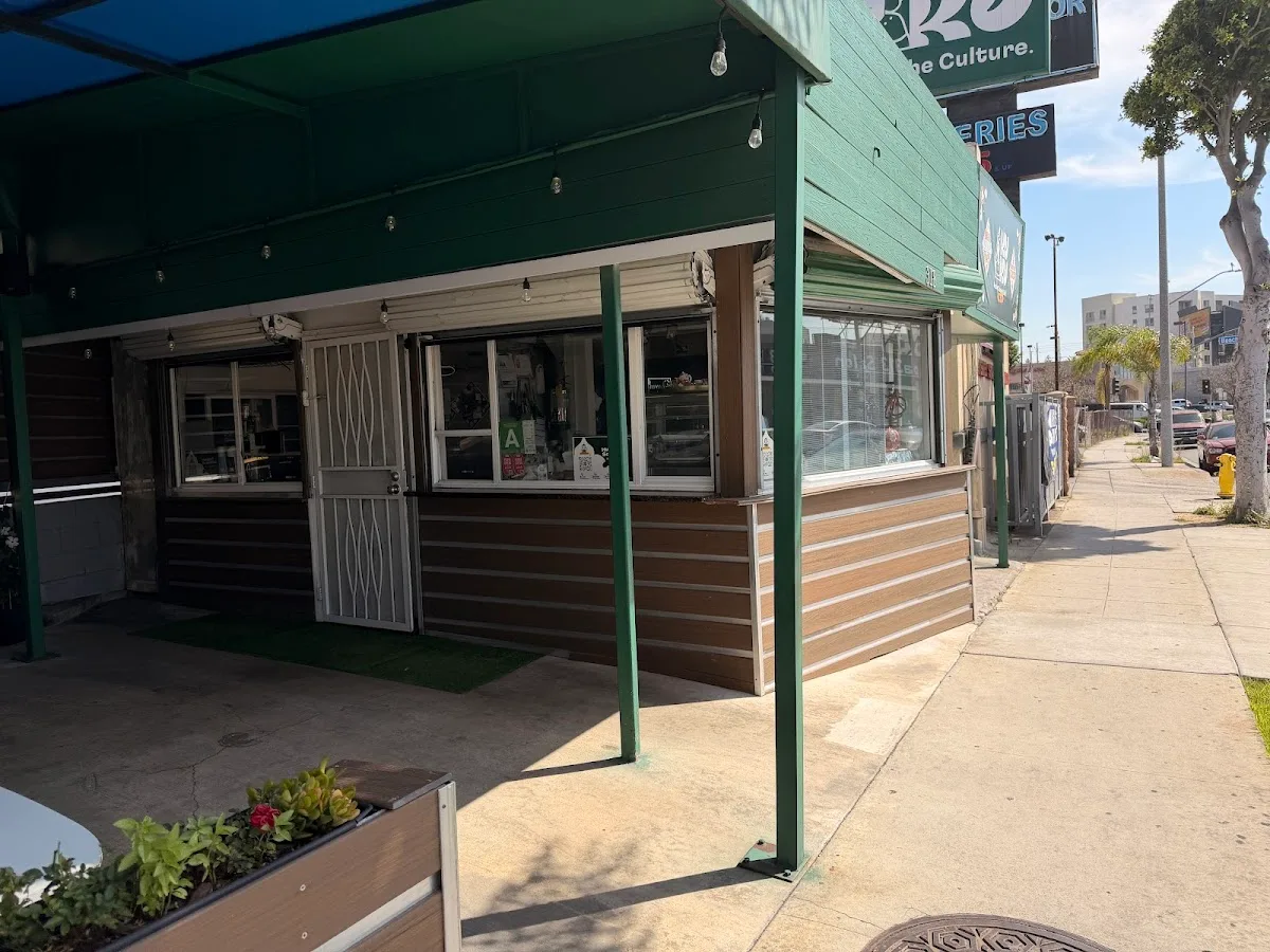 KUKU Cafe