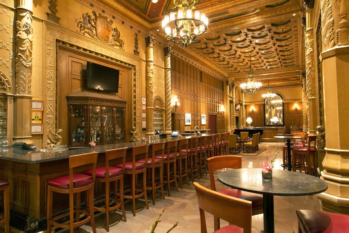Gallery Bar and Grill