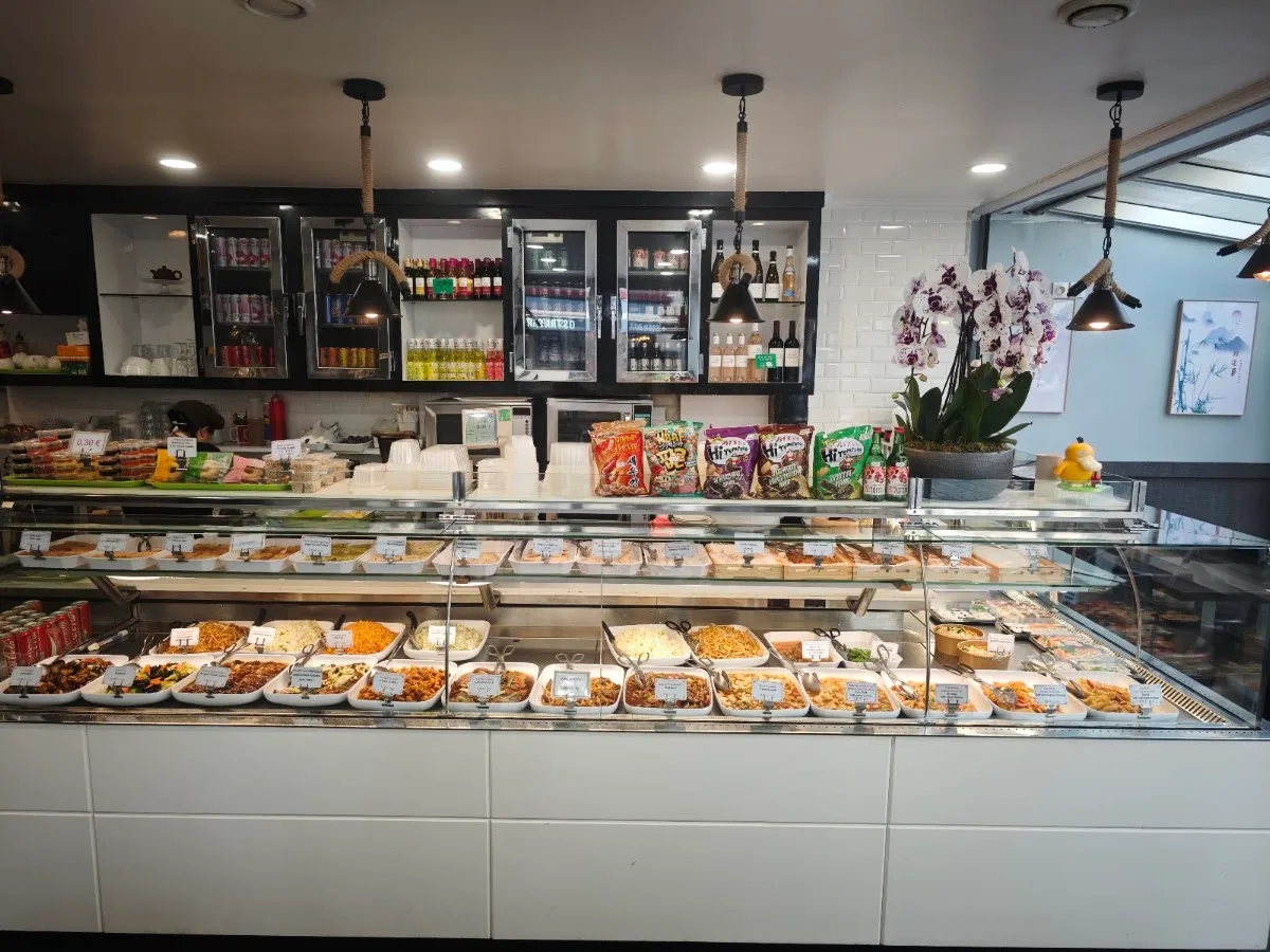 Ladelice Sushi