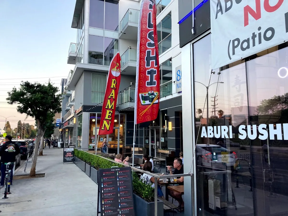 Kinari Aburi Sushi & Noodle