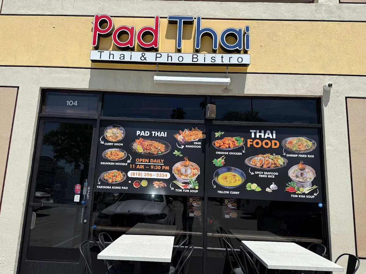 Pad Thai bistro