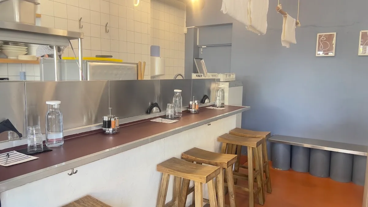 Men Noodle Bar