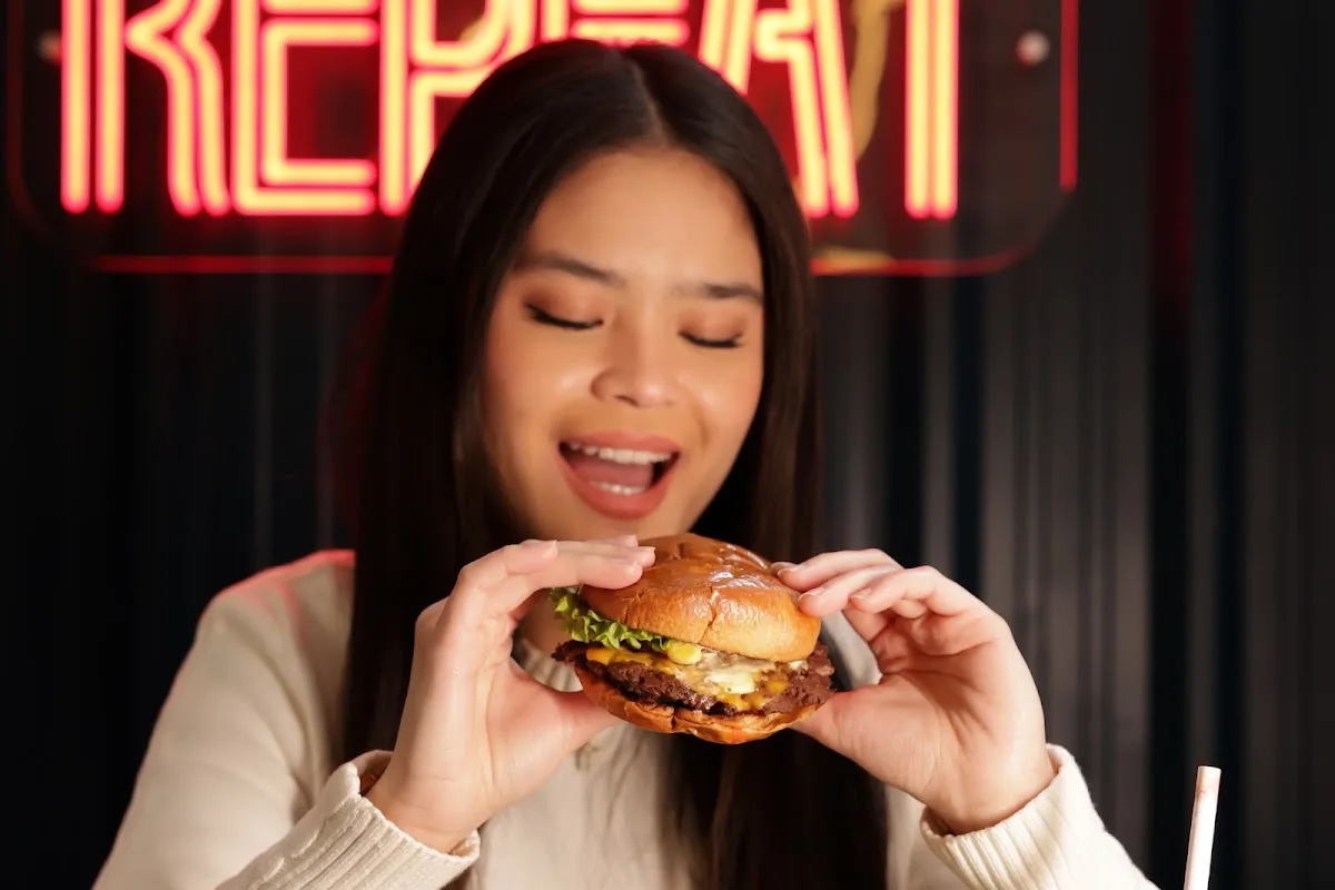 Grounded Burger Smash & Flame