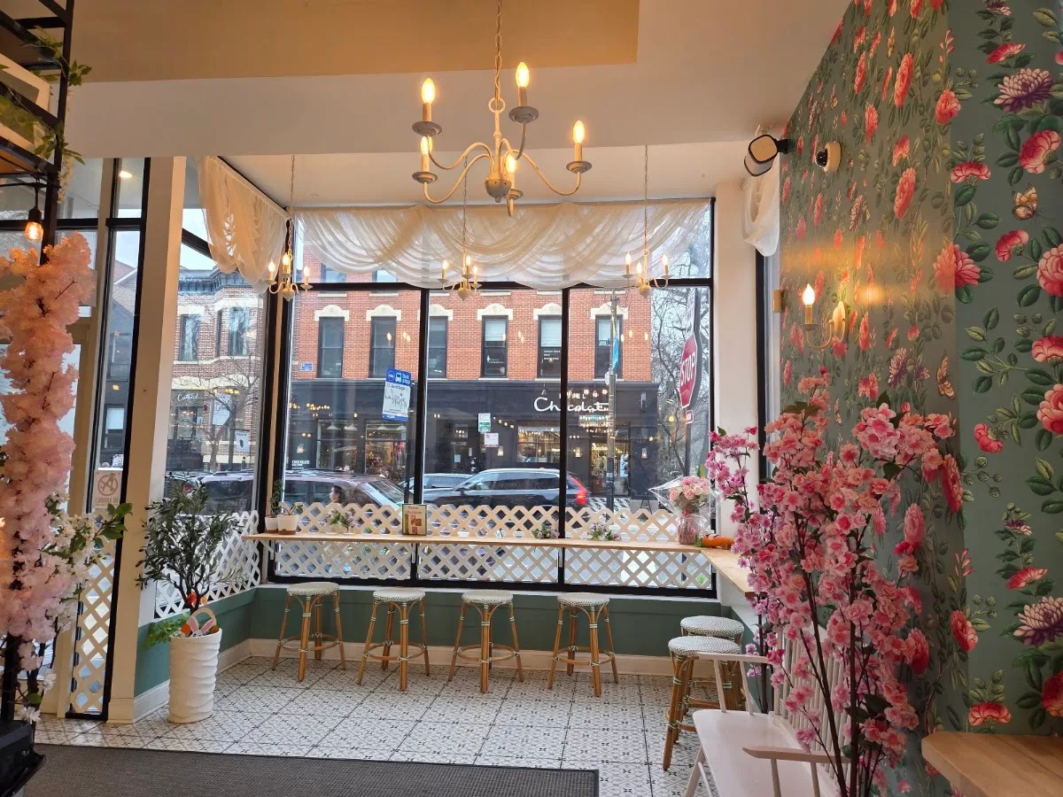 Maison Parisienne - French Café Armitage Ave