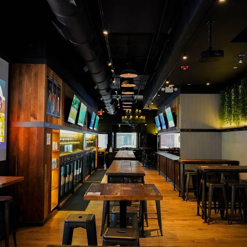 Tap Haus 33