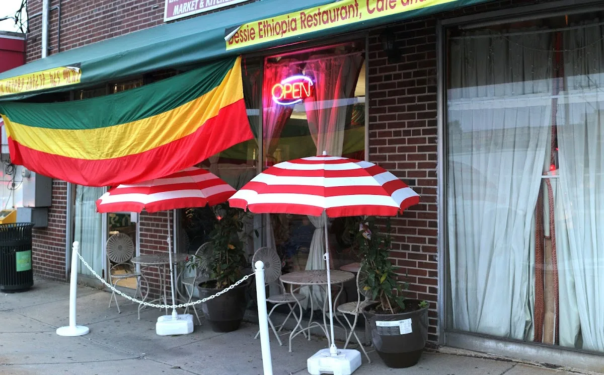 Zani's Restaurant & Cafe