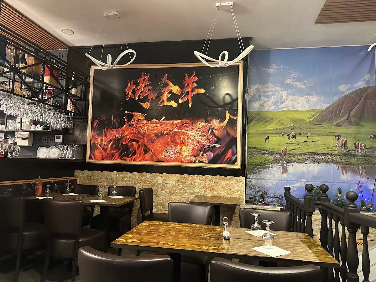 三羊开泰 Paris yum