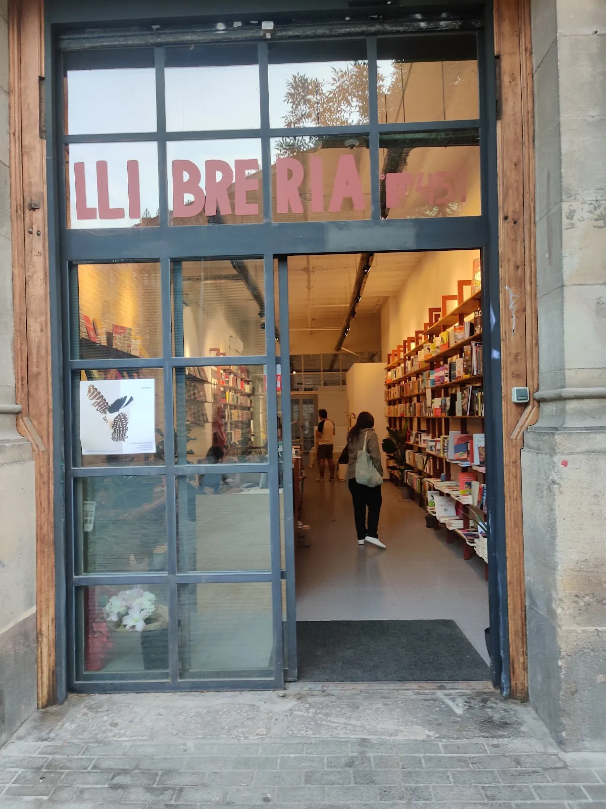 Casa Fahrenheit 451 Llibreria Cafè