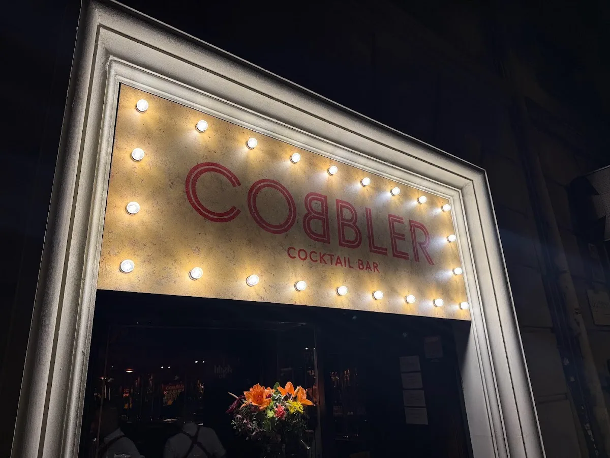 COBBLER COCKTAIL BAR