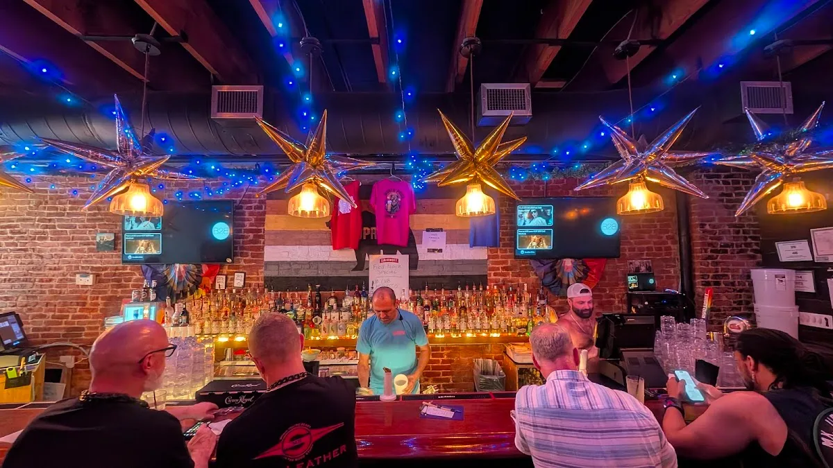 Uproar Lounge & Restaurant