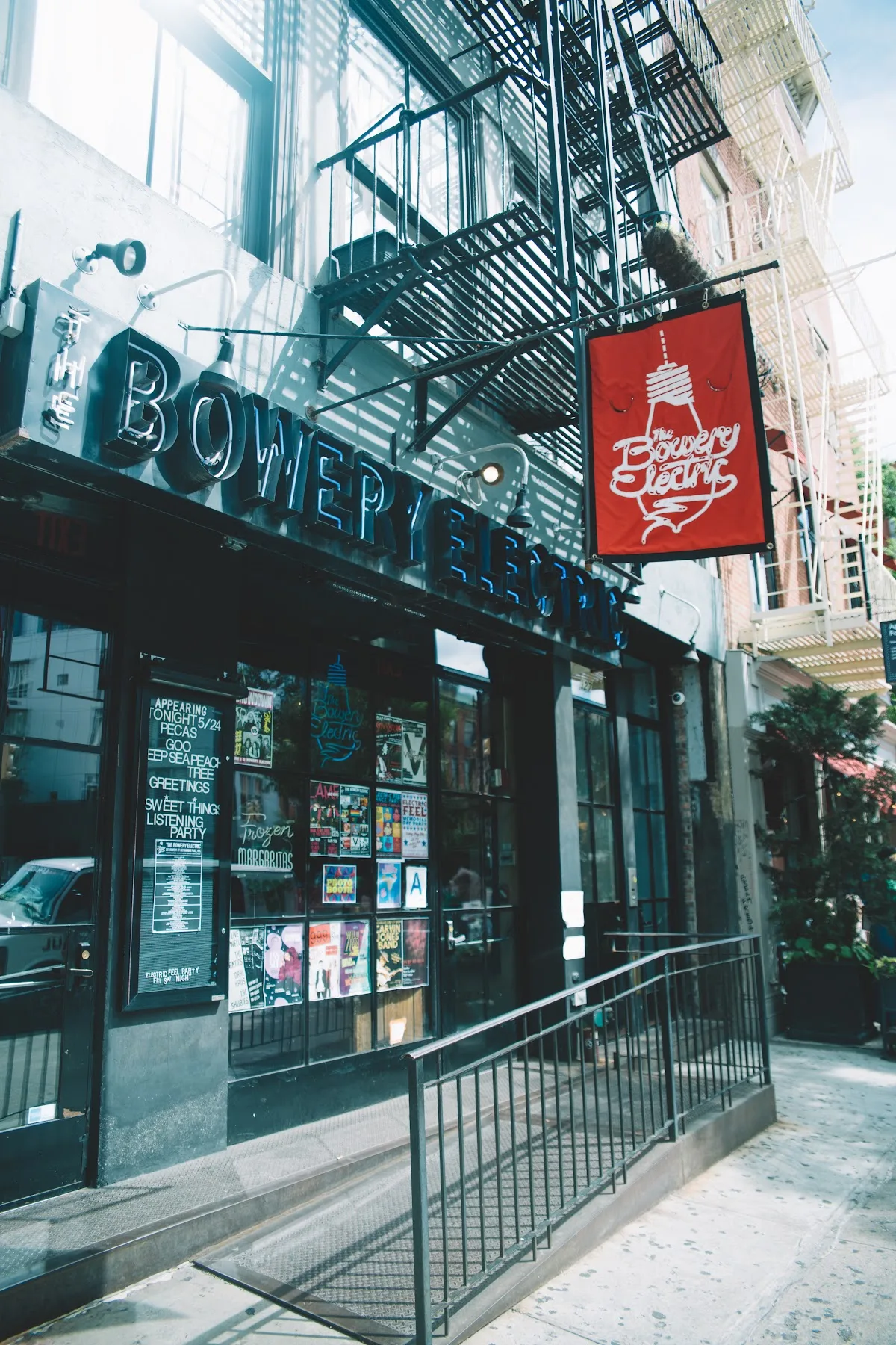 Bowery Palace