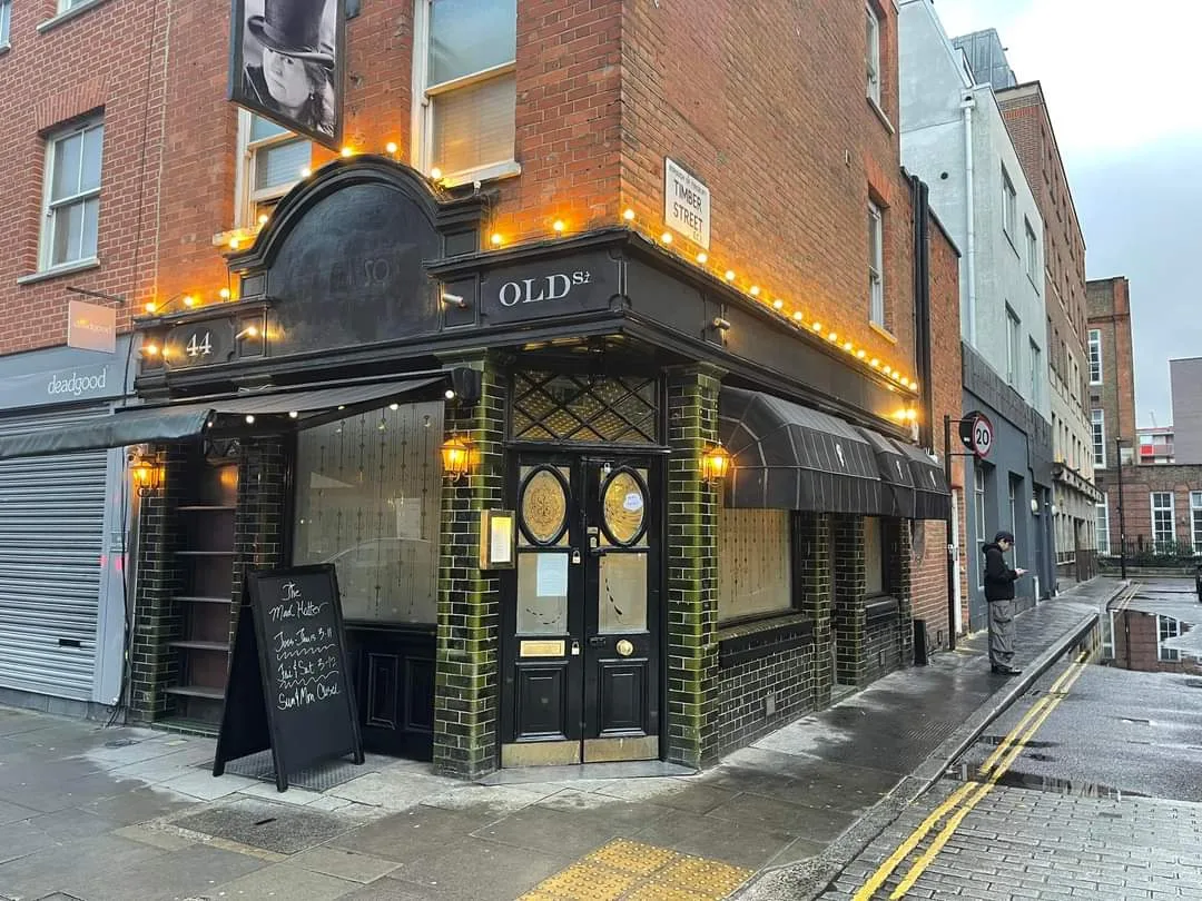 The Mad Hatter Cocktail Bar