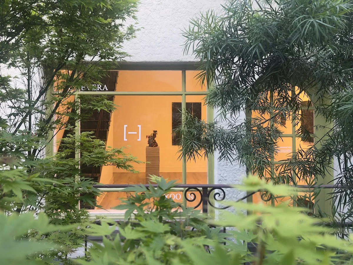 Cevera Yoon Gallery