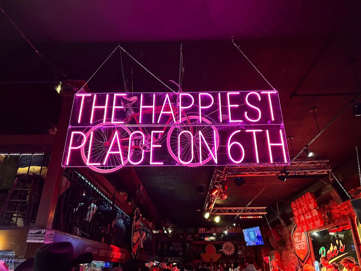 Pete's Dueling Piano Bar