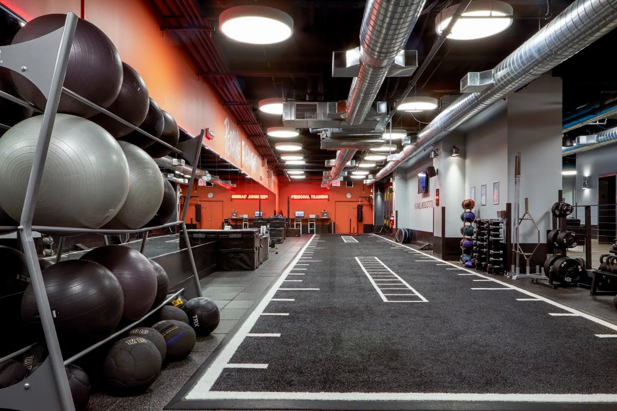 Crunch Fitness