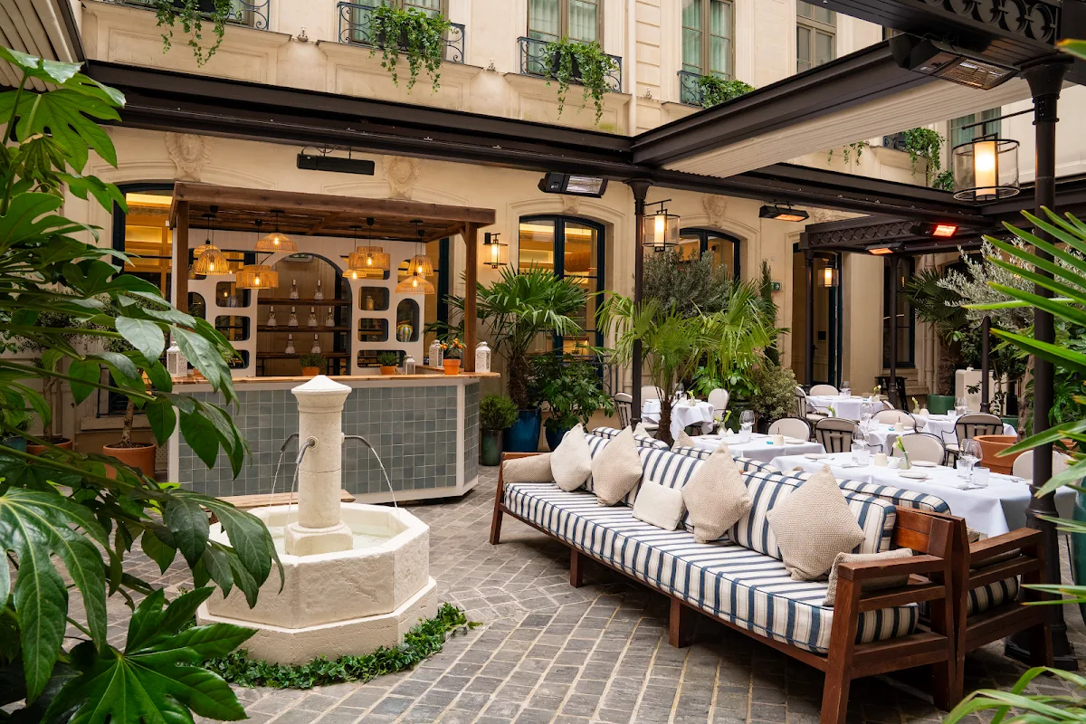 Delano Café